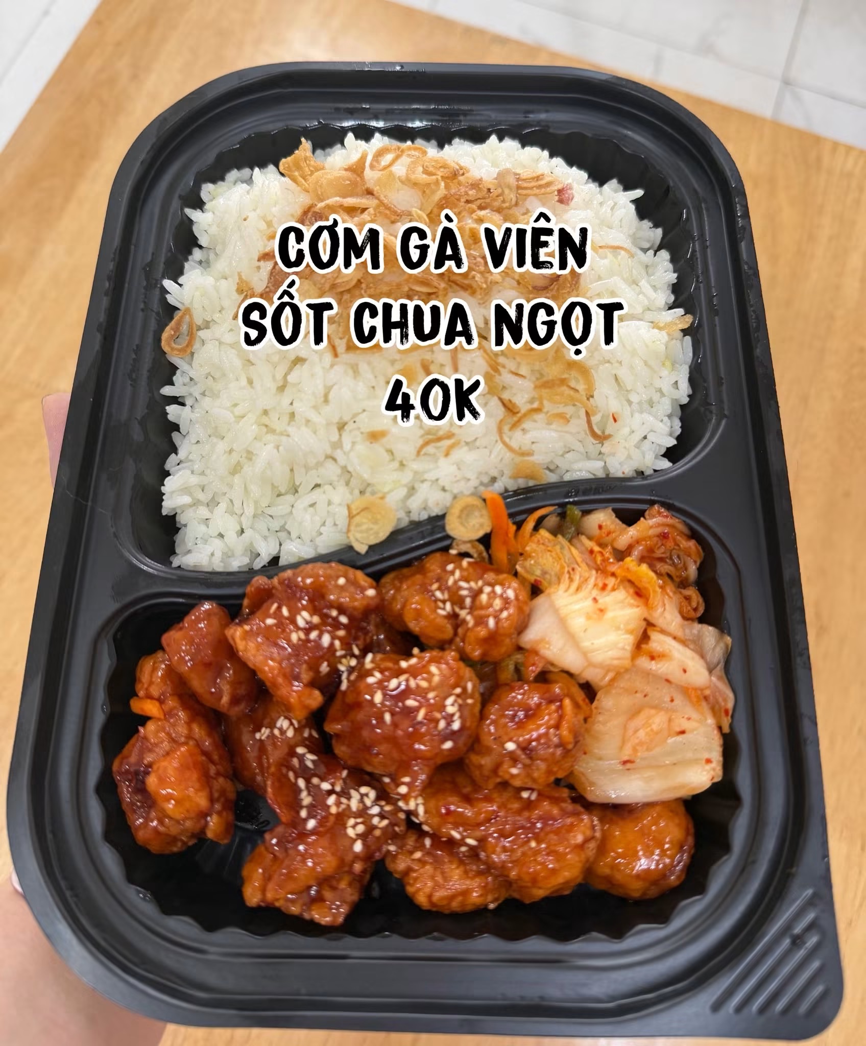 Cơm gà viên sốt chua ngọt