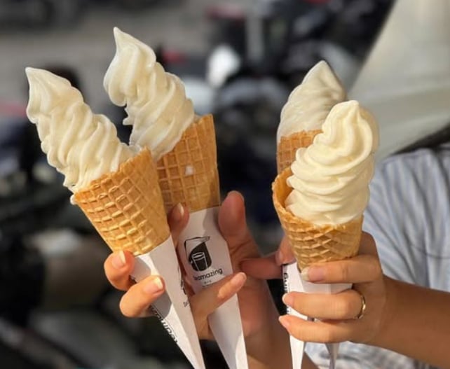 Kem ốc quế mix vị