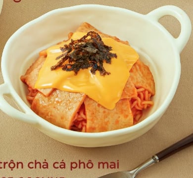 Mì trộn chả cá phô mai
